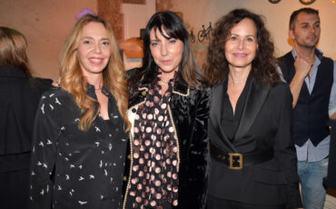 לאונג מעריב