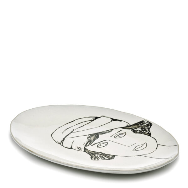 Oval plate off-white - black La Mère